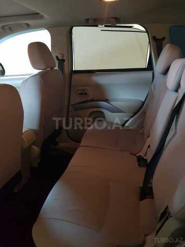 Mitsubishi Outlander 2010, 386,150 km - 2.4 л - Bakı