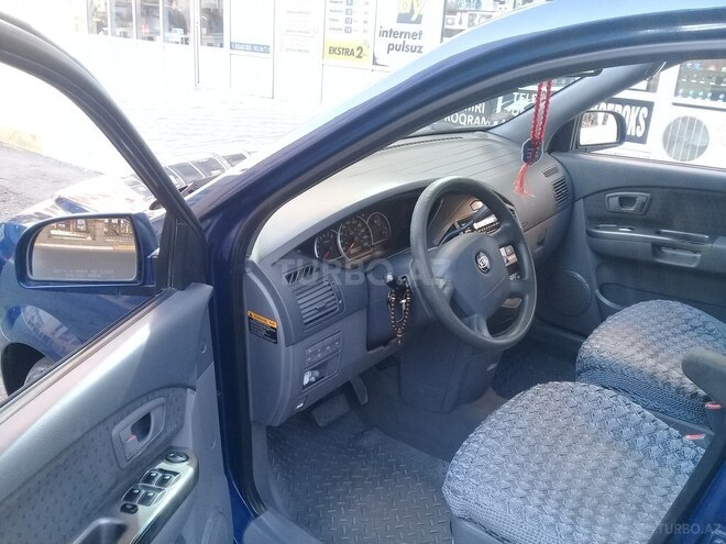 Kia Carens 2004, 296,000 km - 1.8 l - Sumqayıt