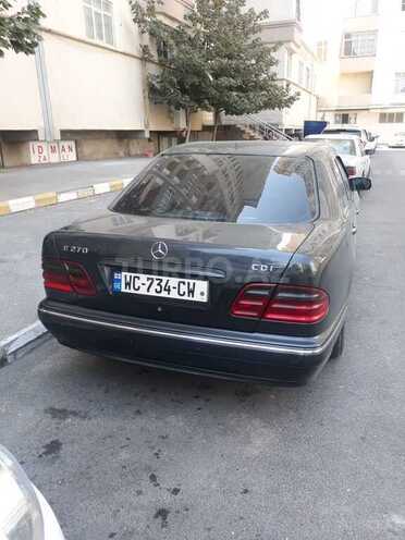 Mercedes E 270 2000, 426,142 km - 2.7 l - Bakı