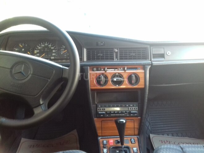 Mercedes 190 1992, 217,000 km - 2.0 l - Gəncə