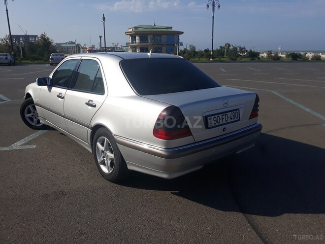 Mercedes C 220 1998, 245,050 km - 2.2 l - Sumqayıt