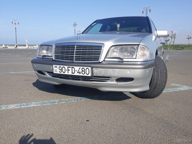 Mercedes C 220 1998, 245,050 km - 2.2 l - Sumqayıt