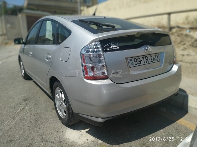 Toyota Prius 2009, 250,000 km - 1.5 л - Bakı