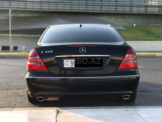 Mercedes E 320 2002, 223,128 km - 3.2 l - Bakı