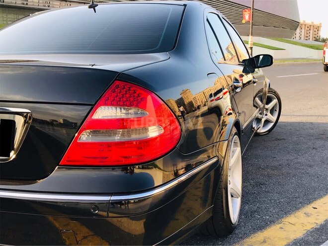 Mercedes E 320 2002, 223,128 km - 3.2 l - Bakı
