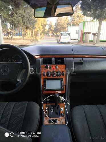 Mercedes E 200 1998, 450,000 km - 0.2 l - Bakı