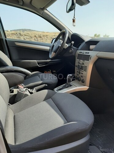 Opel Astra 2007, 200,000 km - 1.8 l - Bakı