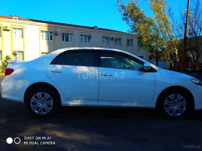 Toyota Corolla 2013, 173,000 km - 1.6 l - Bakı