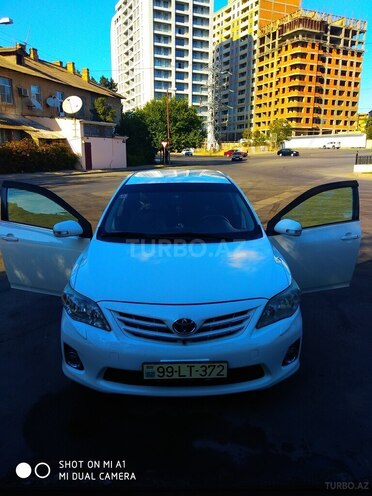 Toyota Corolla 2013, 173,000 km - 1.6 l - Bakı