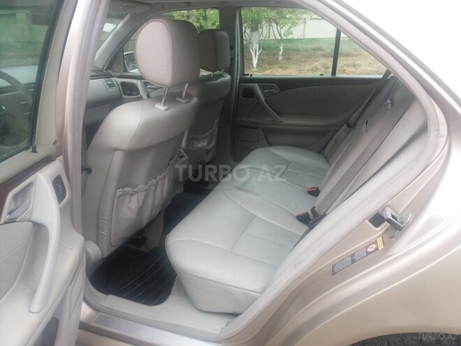Mercedes E 320 2000, 257,000 km - 3.2 l - Sumqayıt