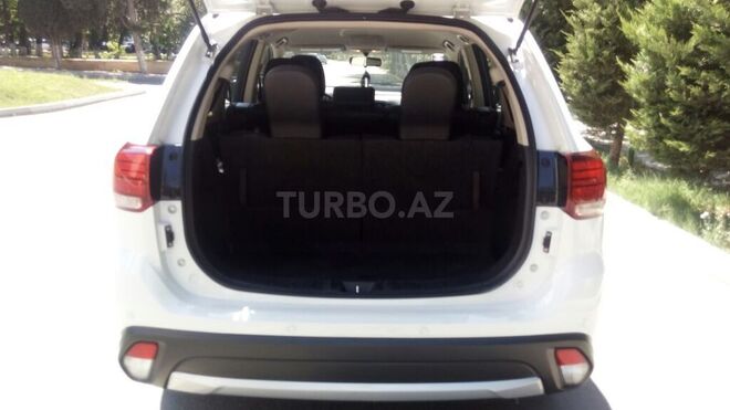 Mitsubishi Outlander 2016, 33,865 km - 2.4 л - Bakı