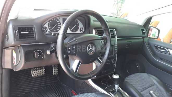 Mercedes B 180 2009, 54,000 km - 1.7 л - Bakı