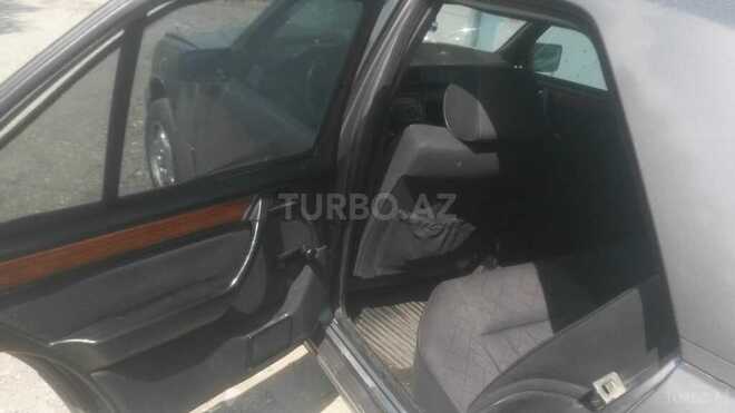 Mercedes E 220 1994, 500,000 km - 2.2 l - Quba