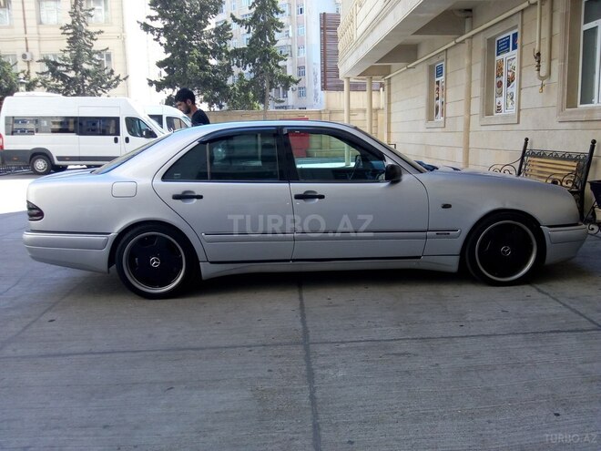 Mercedes E 430 1998, 191,500 km - 4.3 l - Bakı