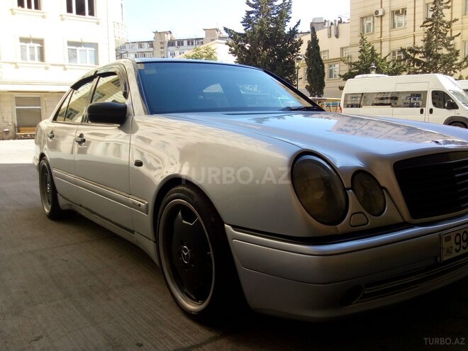 Mercedes E 430 1998, 191,500 km - 4.3 l - Bakı