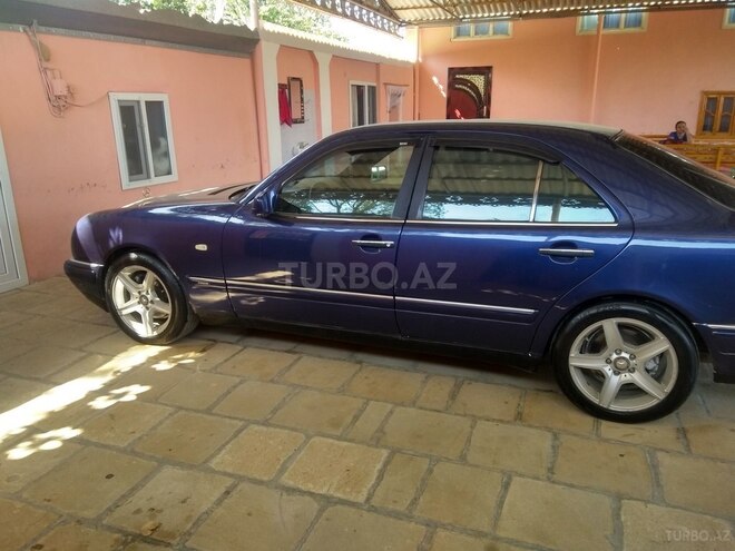 Mercedes E 280 1998, 445,000 km - 2.8 л - Salyan
