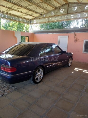 Mercedes E 280 1998, 445,000 km - 2.8 л - Salyan