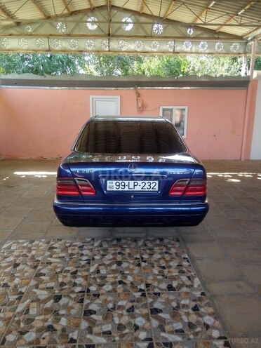 Mercedes E 280 1998, 445,000 km - 2.8 л - Salyan