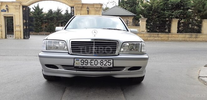 Mercedes C 220 2000, 250,483 km - 2.2 л - Bakı