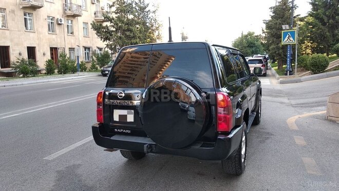 Nissan Patrol 2005, 262,000 km - 4.8 л - Bakı