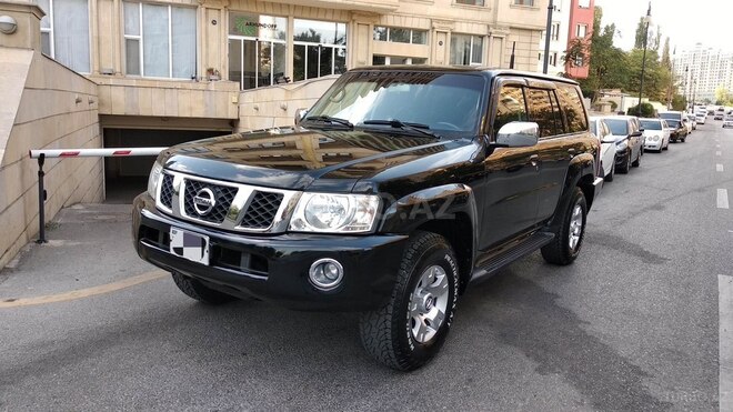 Nissan Patrol 2005, 262,000 km - 4.8 л - Bakı