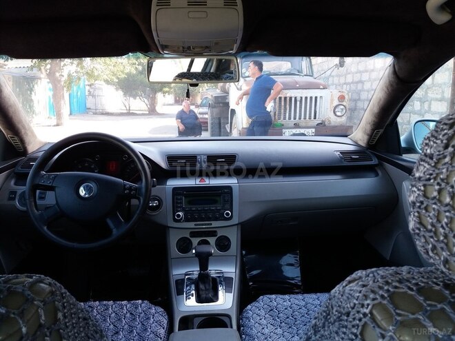 Volkswagen Passat 2005, 240,000 km - 2.0 л - Sumqayıt