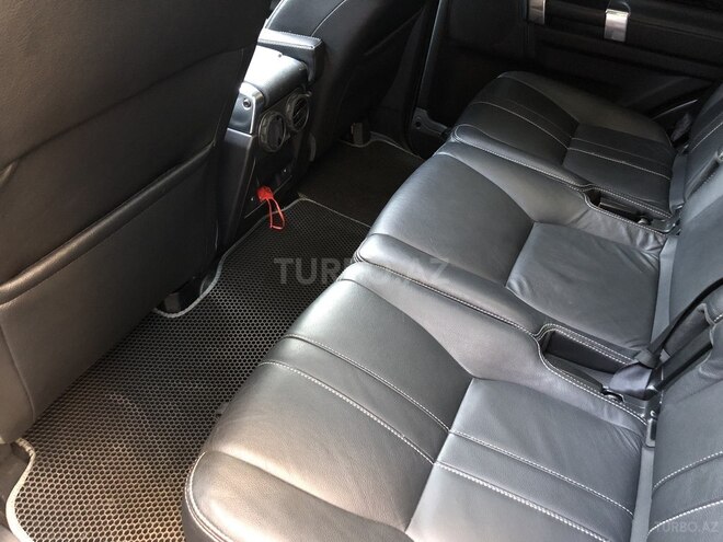 Land Rover Discovery 2011, 131,000 km - 3.0 l - Bakı