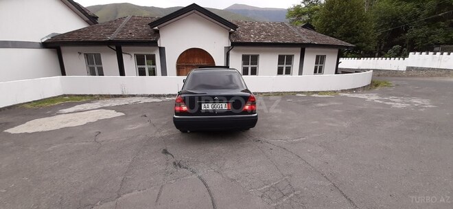 Mercedes C 180 1995, 298,500 km - 1.8 l - Şəki