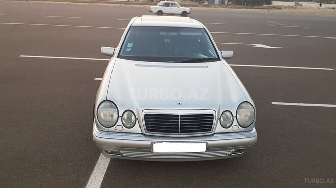 Mercedes E 240 1999, 148,000 km - 2.4 l - Bakı