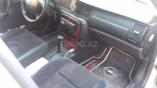 Opel Vectra 1999, 181,000 km - 1.8 l - Bakı