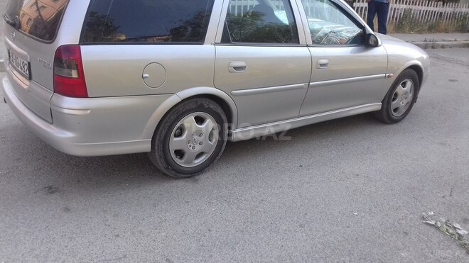 Opel Vectra 1999, 181,000 km - 1.8 l - Bakı