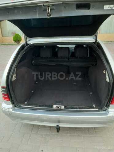 Mercedes E 220 2000, 281,000 km - 2.2 л - Sumqayıt