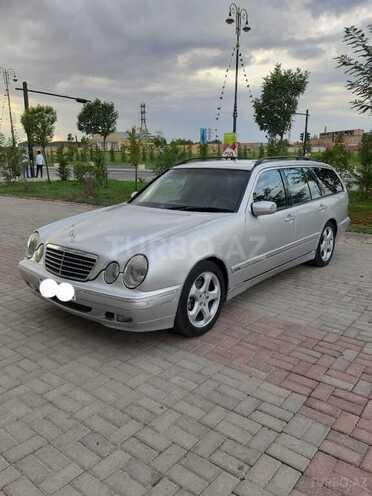 Mercedes E 220 2000, 281,000 km - 2.2 л - Sumqayıt