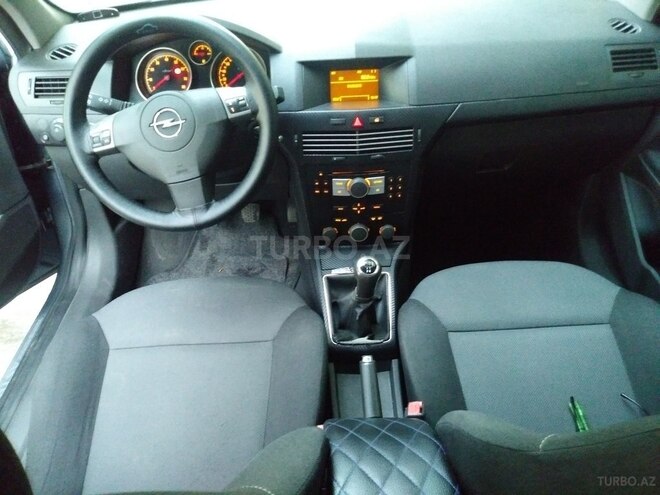 Opel Astra 2007, 215,000 km - 1.6 l - Bakı