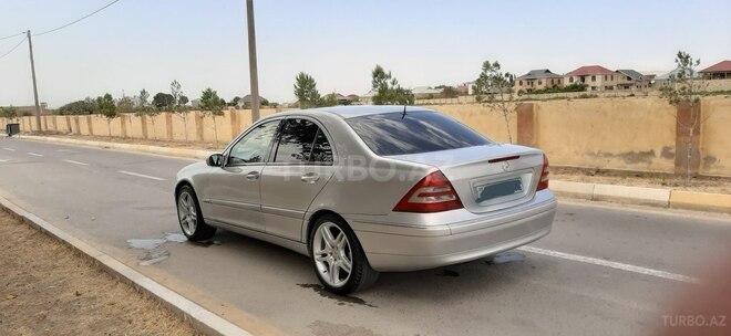 Mercedes C 240 2000, 397,000 km - 2.6 л - Şirvan