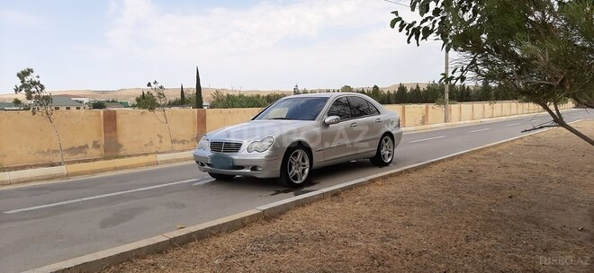 Mercedes C 240 2000, 397,000 km - 2.6 л - Şirvan