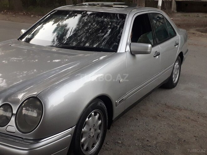 Mercedes E 230 1996, 295,000 km - 2.3 l - Sumqayıt