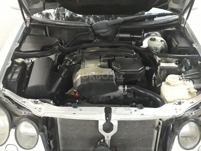 Mercedes E 230 1996, 295,000 km - 2.3 l - Sumqayıt