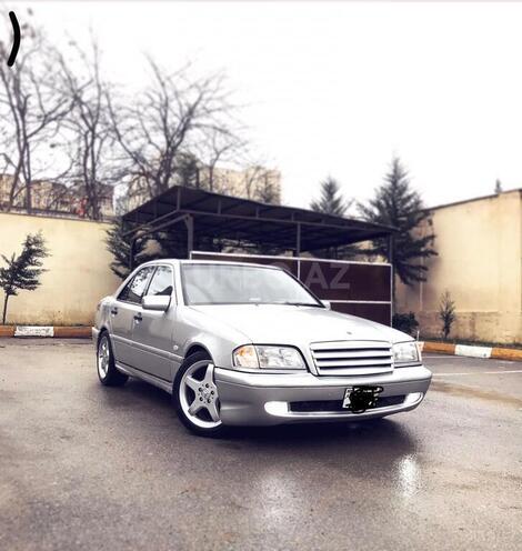 Mercedes C 240 2000, 264,000 km - 2.4 l - Bakı