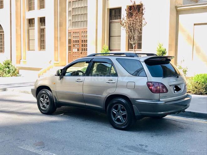 Toyota Harrier 2002, 278,000 km - 2.2 l - Bakı