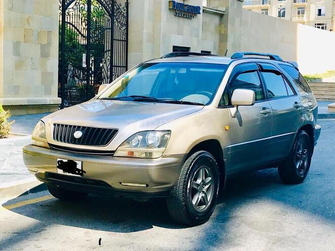 Toyota Harrier 2002, 278,000 km - 2.2 l - Bakı