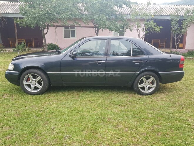Mercedes C 180 1996, 374,597 km - 1.8 l - Quba