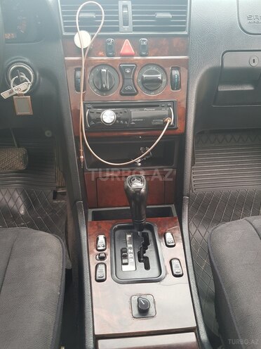Mercedes C 180 1996, 374,597 km - 1.8 l - Quba