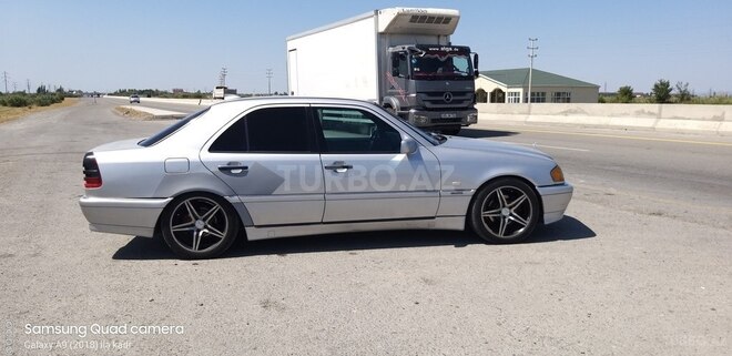 Mercedes C 220 1999, 352,800 km - 2.2 l - Bakı