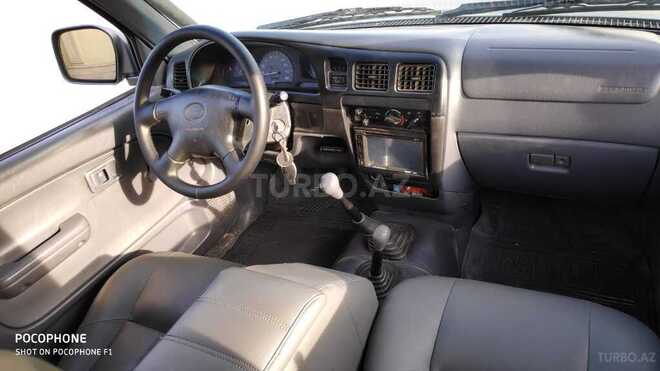 Toyota Hilux 2004, 96,037 km - 2.5 l - Bakı