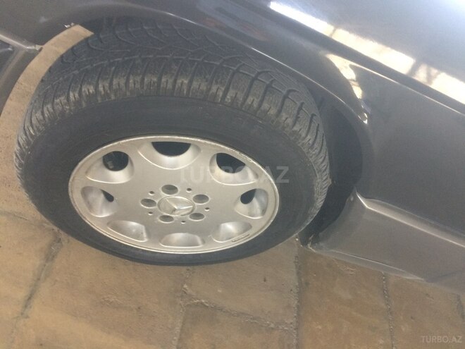 Mercedes 190 1991, 256,324 km - 2.0 л - Bakı