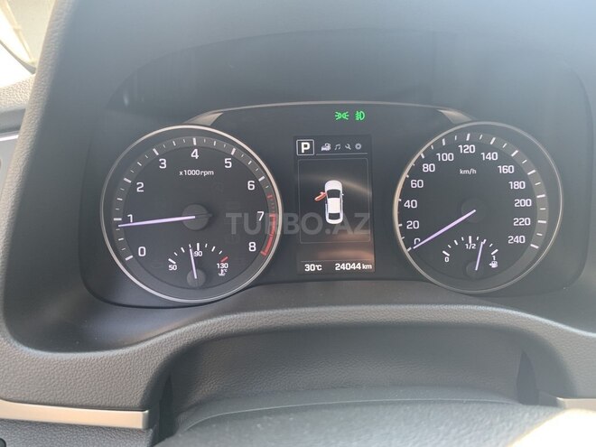 Hyundai Elantra 2017, 24,044 km - 2.0 l - Bakı