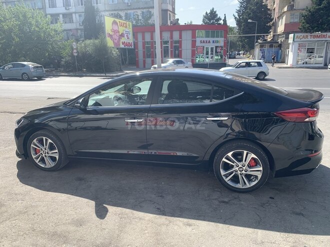 Hyundai Elantra 2017, 24,044 km - 2.0 l - Bakı