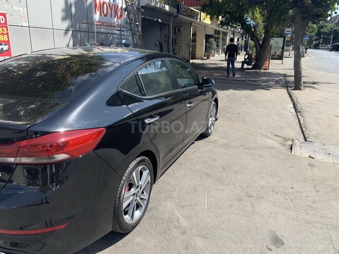 Hyundai Elantra 2017, 24,044 km - 2.0 l - Bakı