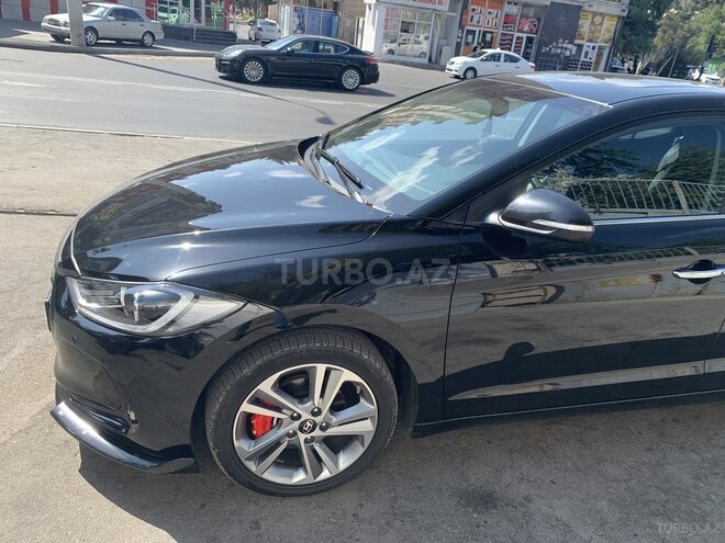 Hyundai Elantra 2017, 24,044 km - 2.0 l - Bakı